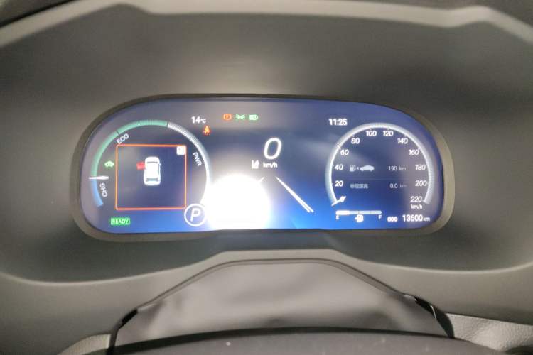 Used Toyota Wildlander 2024 Dual-Motor 2.5L E-CVT Two-Wheel Drive Luxury PLUS Edition
