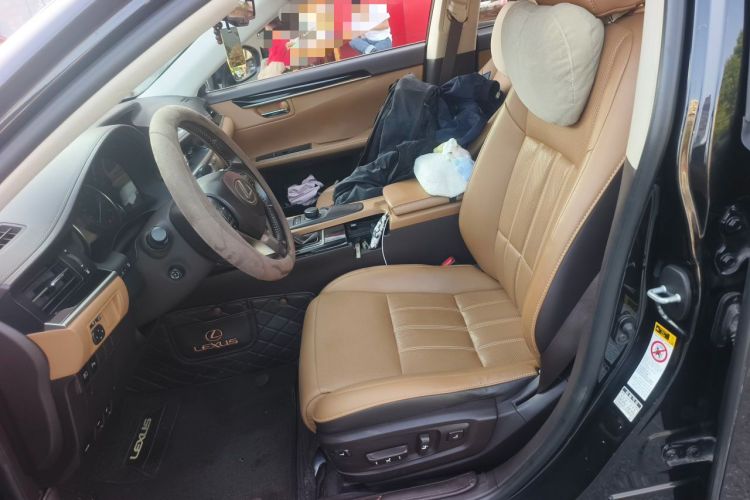 Used Lexus ES 2015 300h Comfort Edition
