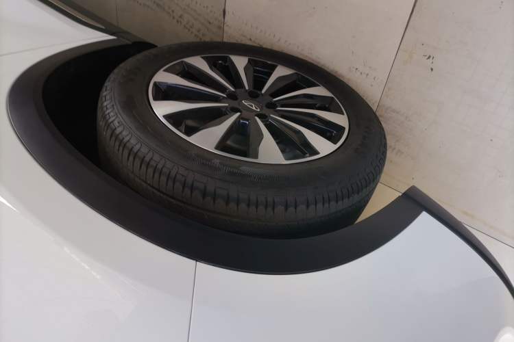 Used Chery Tiggo 8 PLUS 2025 290TGDI DCT Prestige 7-Seater
