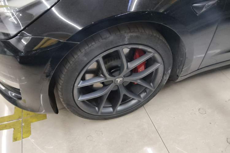 Used Tesla Model 3 2021 Performance High-Performance All-Wheel-Drive Version 3D6 Exterior 4