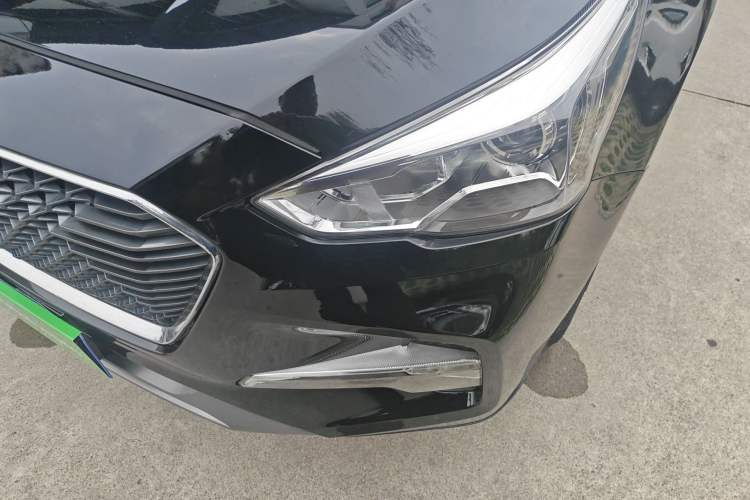 Used Haval M6 2018 1.5T Manual Two-Wheel Drive Elite Model Left Front Headlight