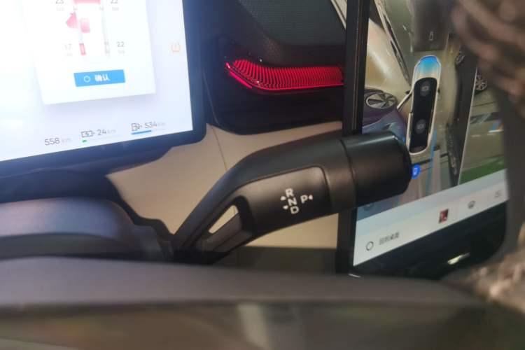 Used Lynk & Co 08 EM-P 2023 245km Ultra-Long Range Halo