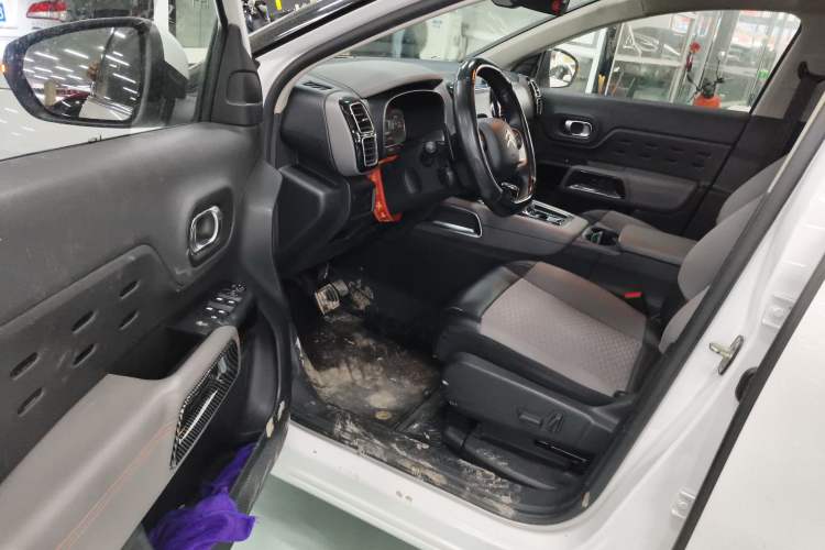 Used Citroen C5 AIRCROSS 2019 350THP Enjoyment Model China V Standard Driver Seat