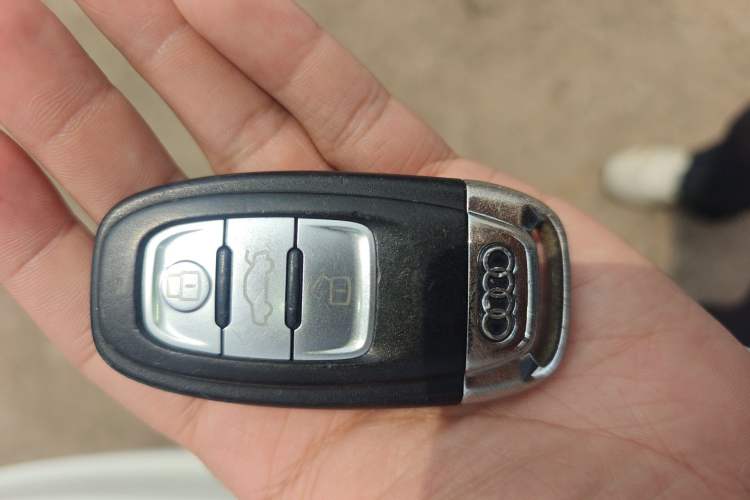 Used Audi Q5 2017 Plus 40 TFSI Ambition Model
