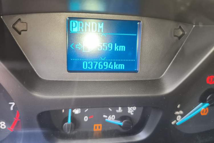 Used Ford Transit 2020 2.0T Gasoline Multi-Purpose Commercial Vehicle Mid-Drive Low-Roof Lift-Up Tailgate China VI Standard