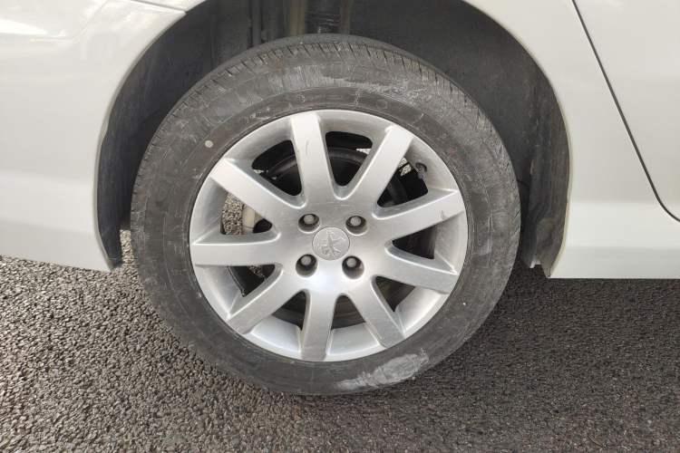 Used Peugeot 308 2014 Enjoy Edition Classic 1.6L Manual YouShang Model