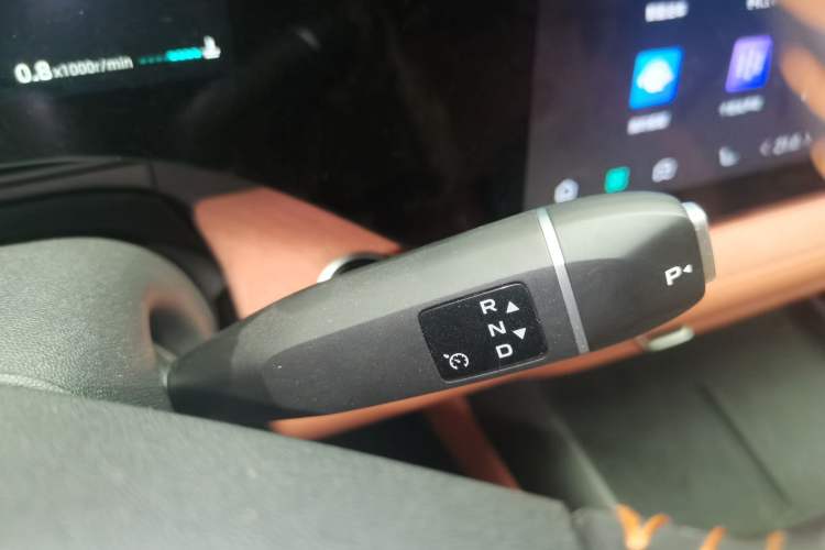 Used CHANGAN CS75 PLUS 2025 4th Generation UItra 2.0T New Blue Whale Smart Intelligent Powertrain Version Gear Lever