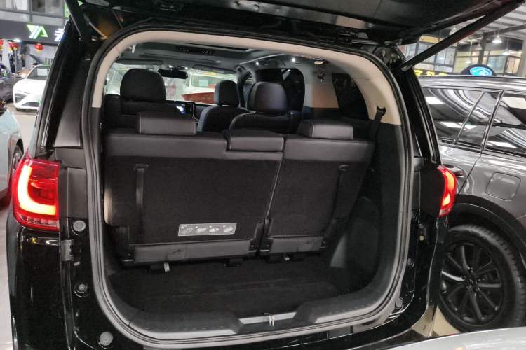 Used GAC Trumpchi M8 2021 Lingxiu Series 390T Deluxe Edition Trunk