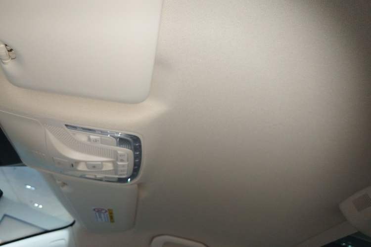 Used Mercedes-Benz V-Class 2024 V 300 L Long Wheelbase Prestige Edition
