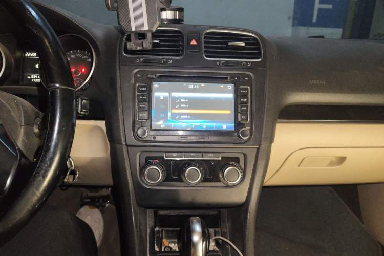 Used Volkswagen Golf 2012 1.6L Automatic Comfort Model
