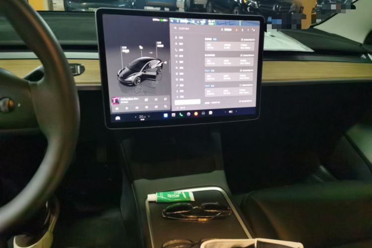 Used Tesla Model 3 2022 Rear-Wheel-Drive Version Audio And AC Panel