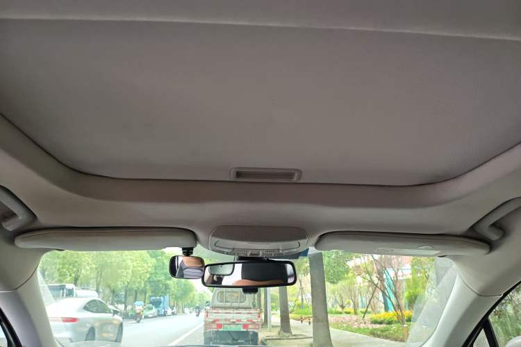 Used Ford Mondeo 2013 2.0L GTDi 200 Luxury Model Headliner