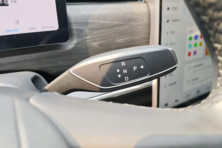 Used Chery Tiggo 7 C-DM 2025 1.5T 120KM Luxury Trim Gear Lever