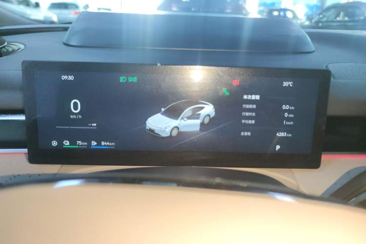 Used Geely Galaxy 8 2025 130km EM-P Starship Edition
