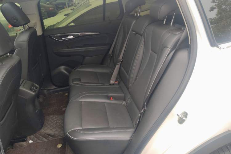 Used Buick Envision 2022 Encore Plus 652T Five-Seat Luxury Model Left Rear Seat