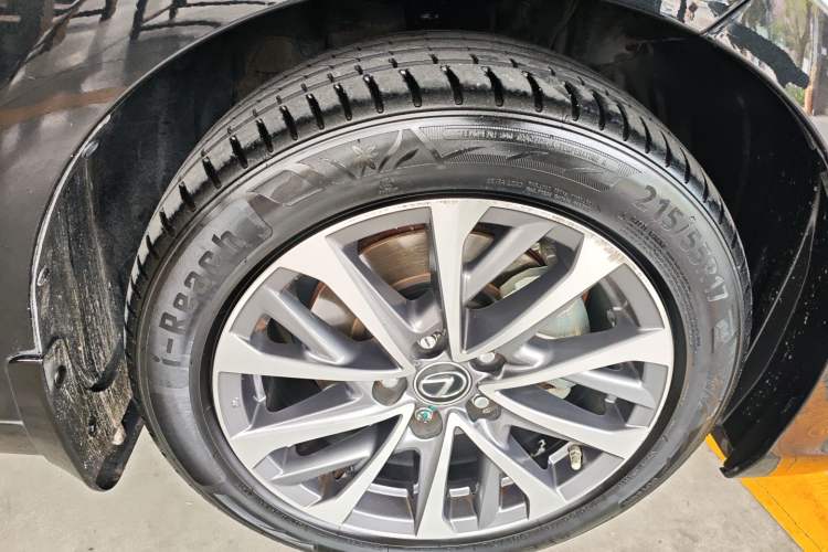 Used Lexus ES 2023 200 Excellence Edition