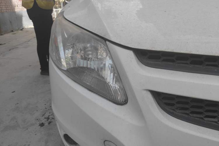 Used Chevrolet Sail 2013 Sedan 1.4L Manual Ideal Happiness Edition
