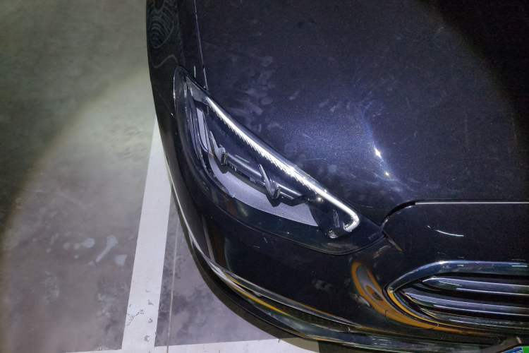 Used Mercedes-Benz E-Class 2022 Updated E 300 L Stylish Edition Right Front Headlight