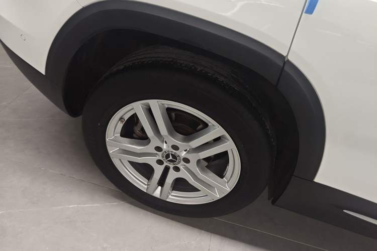 Used Mercedes-Benz GLB 2021 GLB 200 Dynamic Edition Right Rear Wheel Hub