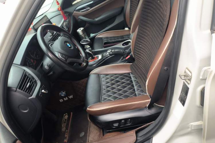 Used BMW X1 2015 sDrive18i Fashion Upgrade Edition Left Front Seat