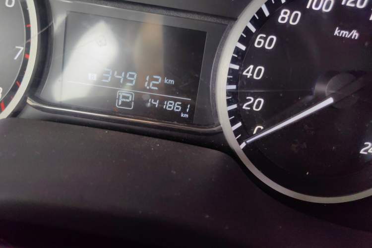 Used Nissan Sylphy 2021 Classic 1.6XE CVT Comfort Edition Odometer Close Up