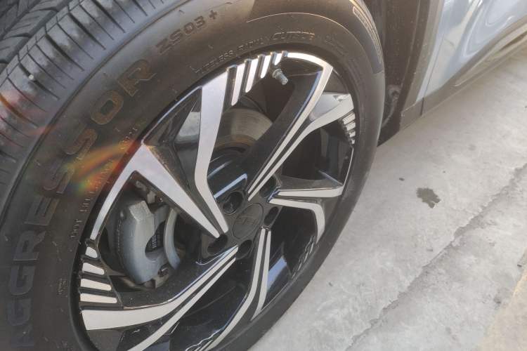 Used Geely Auto Emgrand X7 Sport 2024 1.5TD Smart Connect+