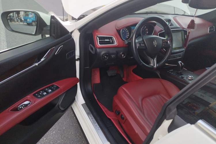 Used Maserati Ghibli 2017 3.0T Standard Edition Driver Seat