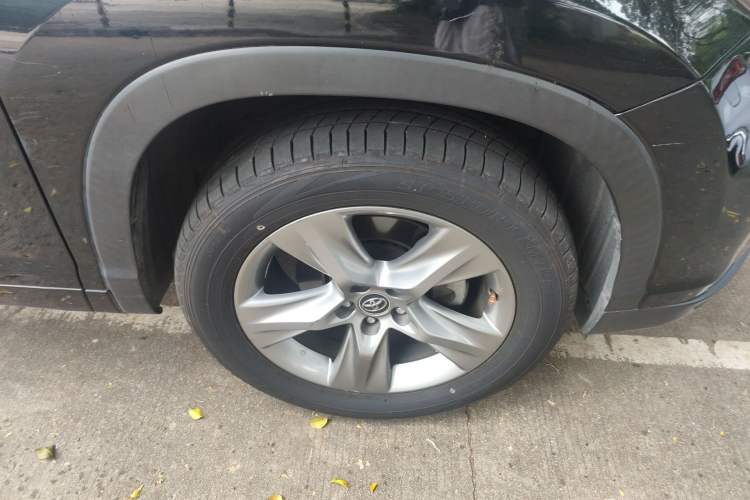 Used Toyota Highlander 2017 2.0T Four-Wheel Drive Luxury Edition 7 Seats