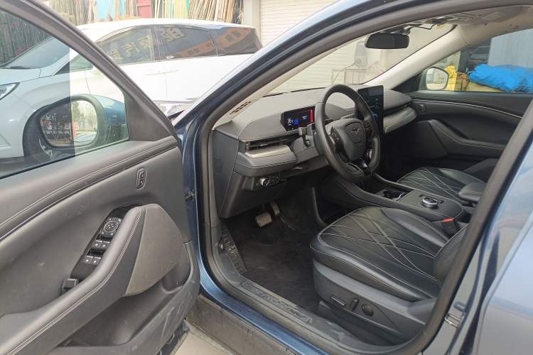 Used Ford Mustang Mach-E 2021 Leap Edition Rear-Drive Version (Standard Range)
