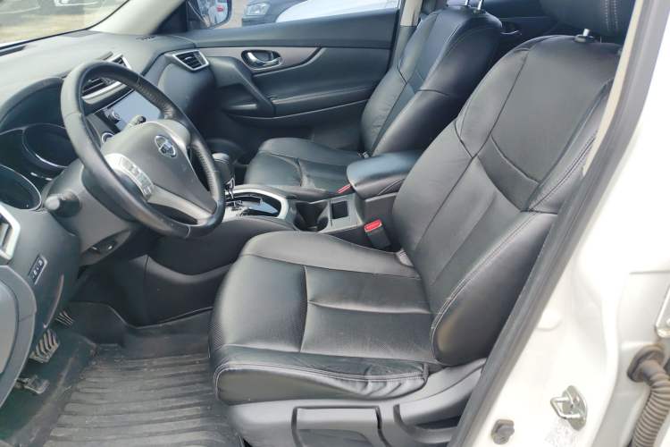 Used Nissan X-Trail 2014 2.0L CVT Comfort Edition 2WD Left Front Seat