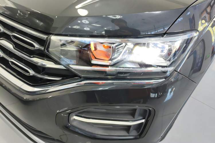 Used Volkswagen Tayron 2021 330TSI Two-Wheel Drive Luxury Smart Connectivity Version