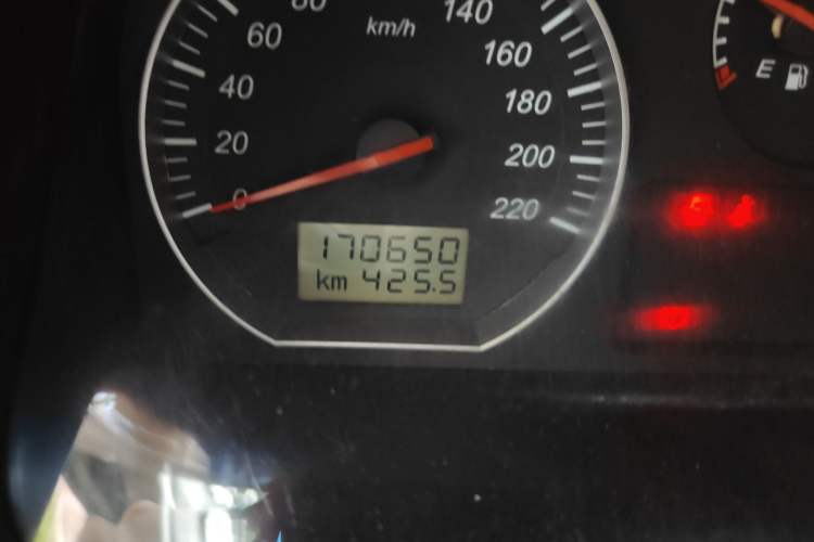 Used Jinbei Grace 2010 2.0L Ruixiang Luxury Version (Short Wheelbase) 1TR Odometer Close Up