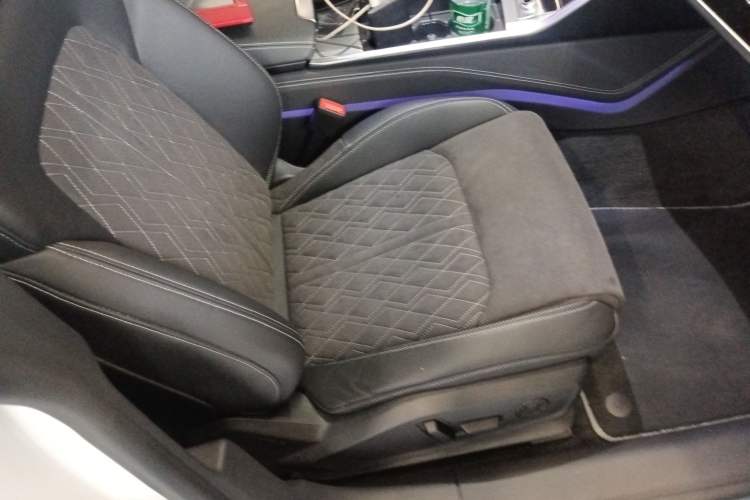 Used Audi A7L 2024 45 TFSI quattro Luxury Edition Right Front Seat