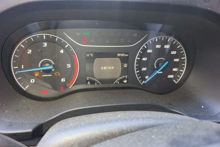 Used JMC Fushun 2022 2.0T Manual Multi-Function Passenger Vehicle Short Wheelbase Mid-Height Roof 6-Seater