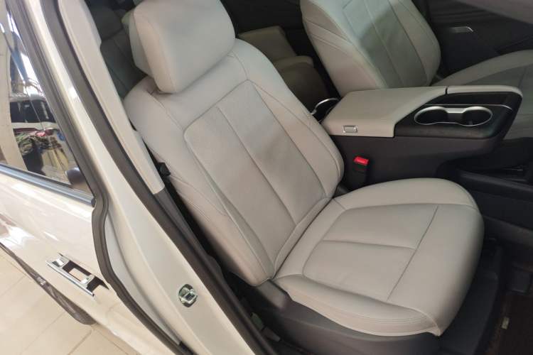 Used Buick GL8 2025 Lu Zun Deluxe Edition