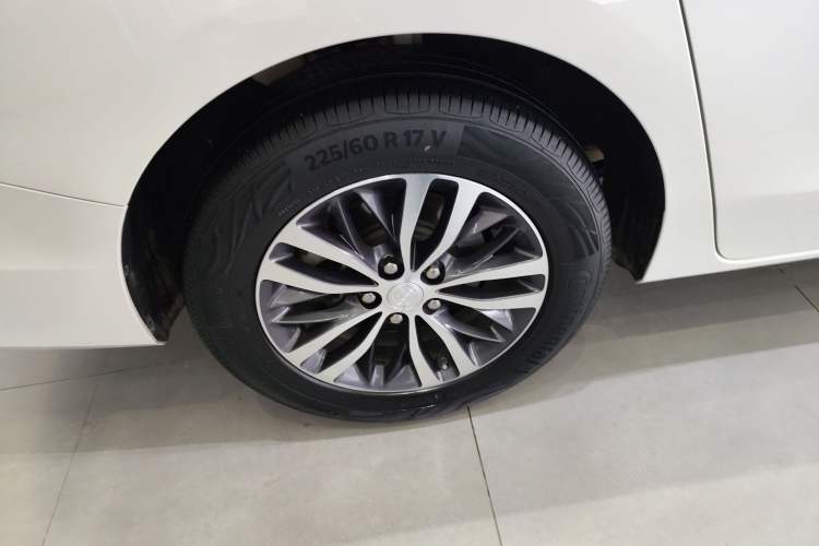 Used Buick GL8 2021 ES Land Cruiser 653T Luxury Edition
