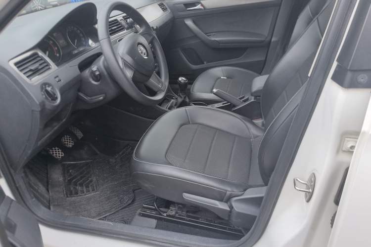 Used Skoda Rapid Spaceback 2016 1.6L Manual Trend Edition