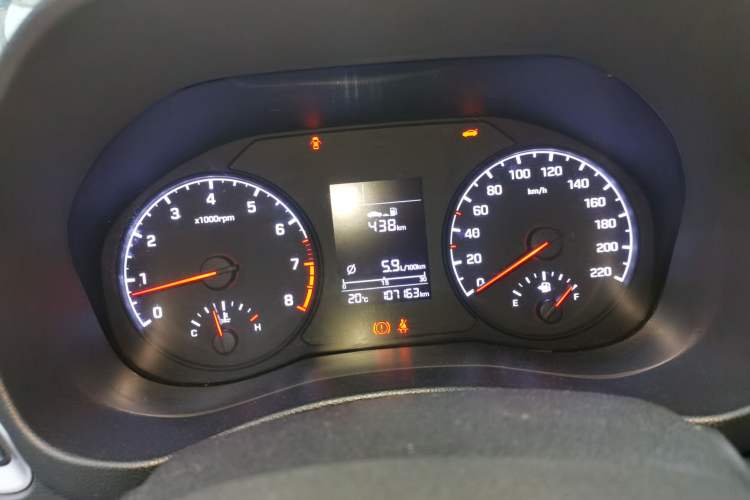 Used Hyundai Verna (new generation) 2016 1.4L Automatic Cool Edition GLS Instrument Cluster