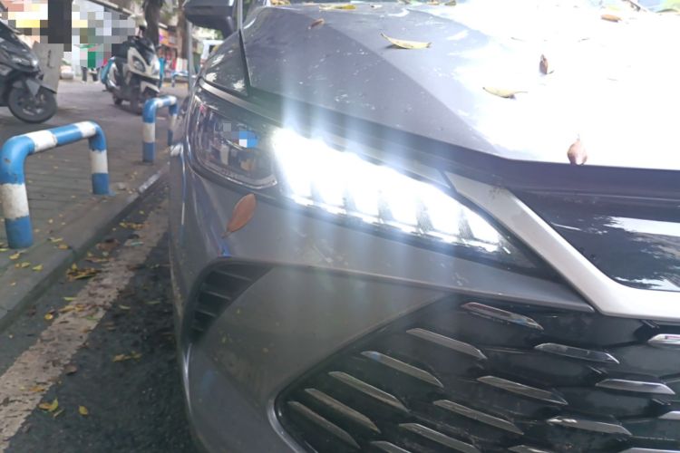 Used BYD Qin PLUS 2025 DM-i Smart Drive 55KM Leading Model Right Front Headlight