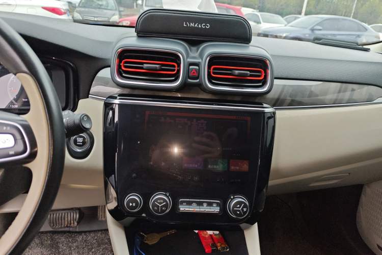 Used Lynk & Co 02 2019 High-Energy Edition 2.0T Automatic Two-Wheel Drive Shine Pro Edition China VI Standard
