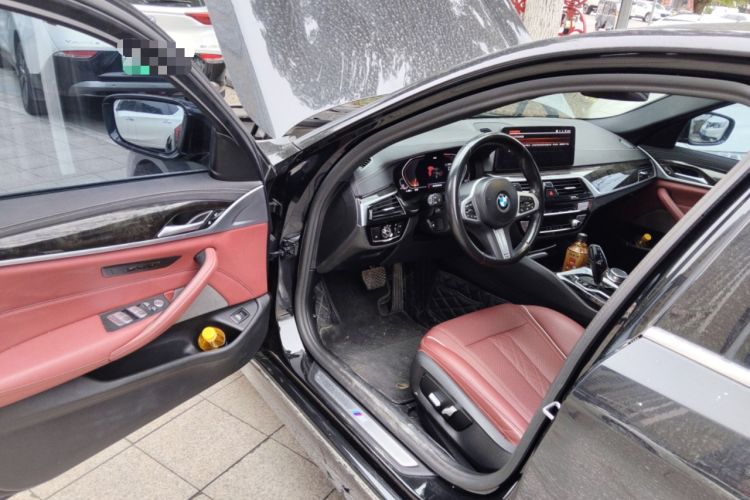 Used BMW 5 Series 2022 Second Facelift 525Li M Sport Package
