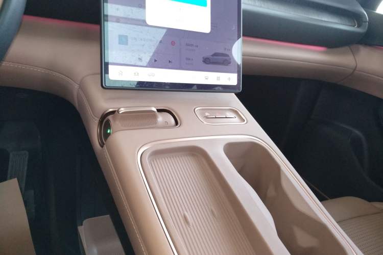 Used Nio ES6 2024 75 kWh Gear Lever