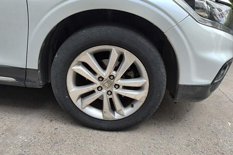 Used Honda Crosstour 2014 2.4L Luxury Edition Right Front Wheel Hub