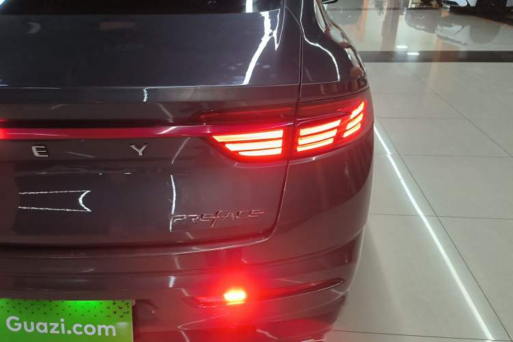 Used Geely Auto Preface 2021 2.0TD Luxury+ Version Right Rear Taillight