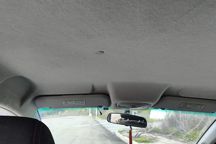 Used Cowin C3R 2015 1.5L Manual Yellow Diamond Edition
