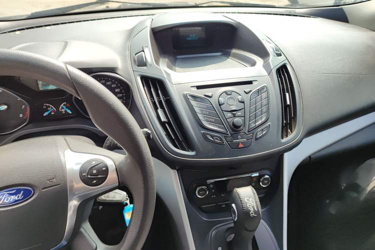 Used Ford Kuga 2015 1.5L GTDi Two-Wheel-Drive Comfort Model
