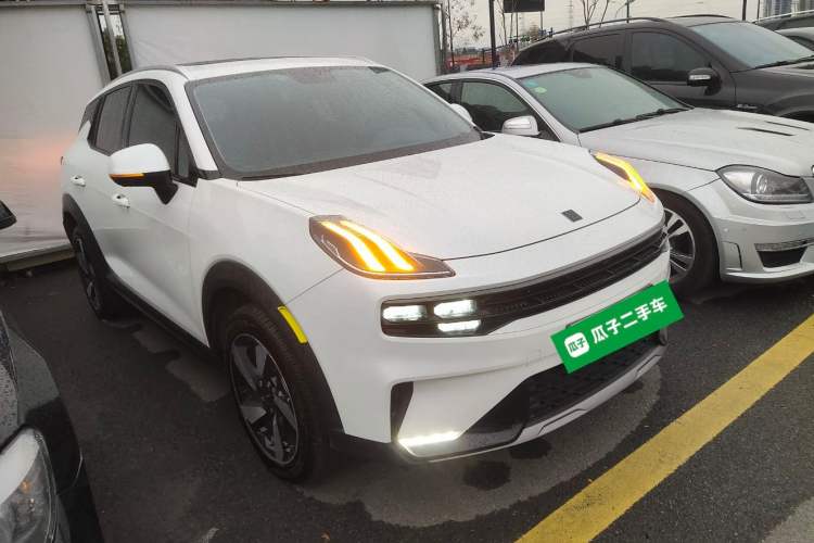 Used Lynk & Co 06 EM-P 2020 PHEV Plus Front Right 45 Deg
