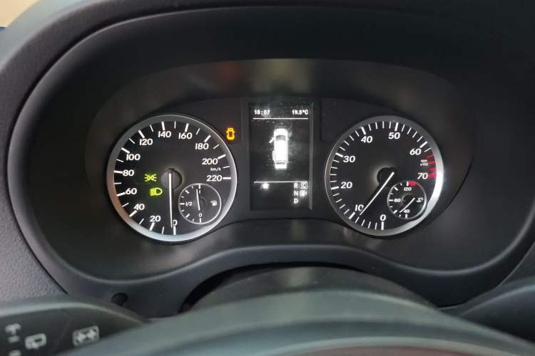 Used Mercedes-Benz Vito 2018 2.0T Business Version China V Emission Standard