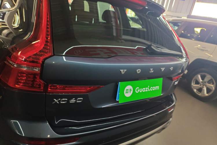 Used Volvo XC60 2022 B5 4x4 Zhiyi Luxury Edition
