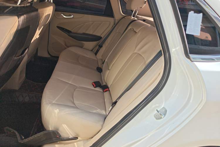 Used Chery Arrizo 7 2015 1.6L CVT ZhiShang Edition Left Rear Seat